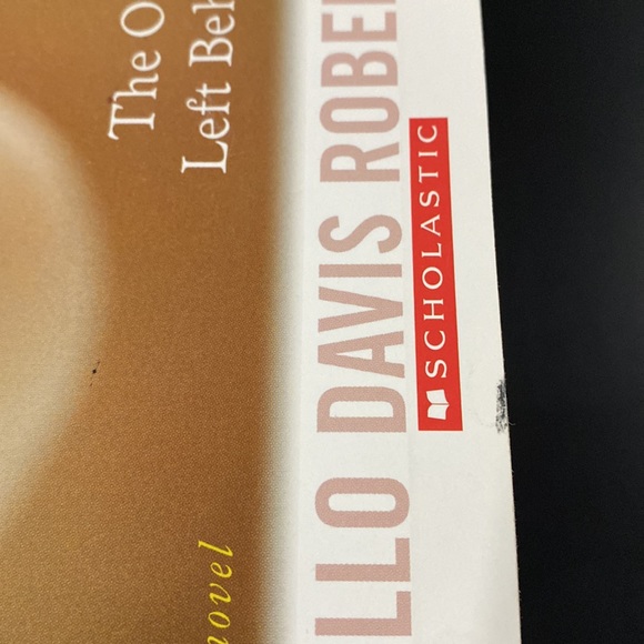 The One Left Behind by Willo Davis Roberts - Scholastic Paperback Novel - Picture 5 of 5